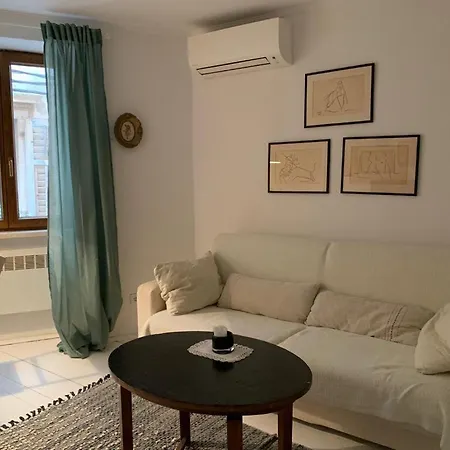 Lanterna * Rovinj