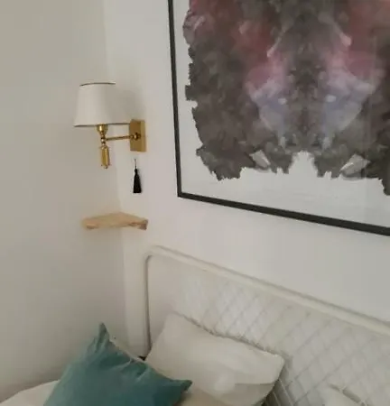 Lanterna Apartman *
